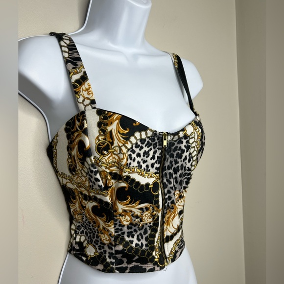 Zip front chainmail crop tank. Size large. - Picture 3 of 8